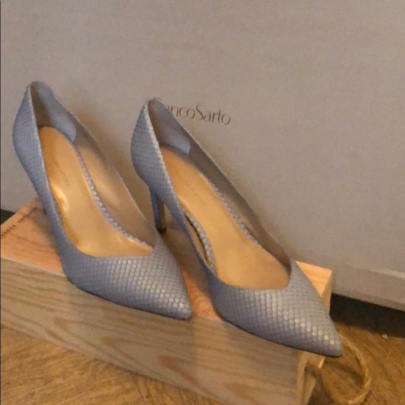 Heels - Picture 2 of 2